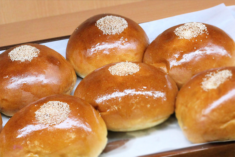 タカセ洋菓子　あんぱん